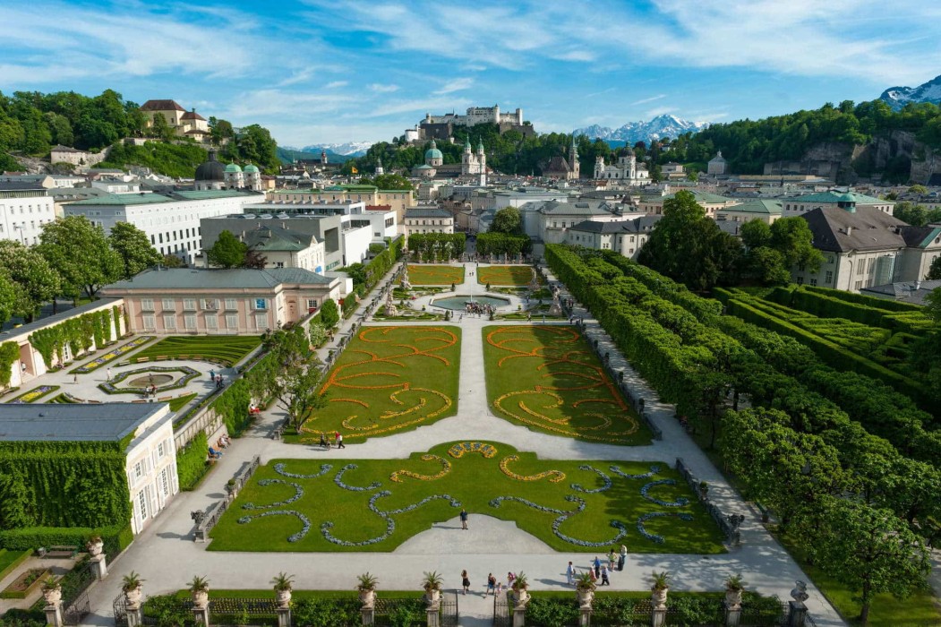Salzbourg-ete-vue-sur-jardin-Mirabell-Forteresse-Hohensalzburg-c-Tourismus-Salzburg-Breitegger-Guenter
