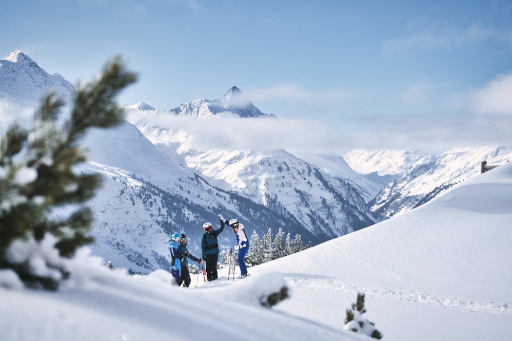 Winter_Urlaub_Skifahren_c_TVB-St.-Anton-am-Arlberg_Patrick-Bätz(1)