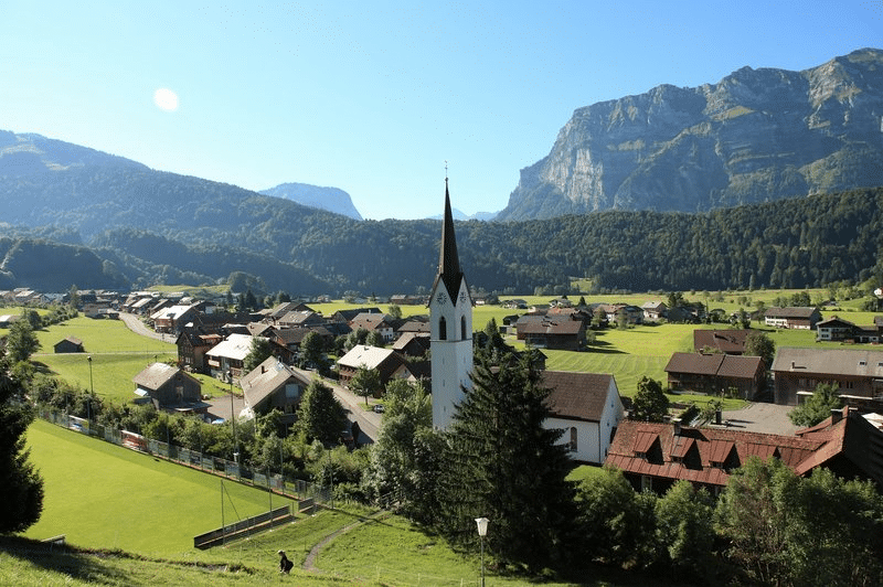 Été à Bizau dans le Vorarlberg