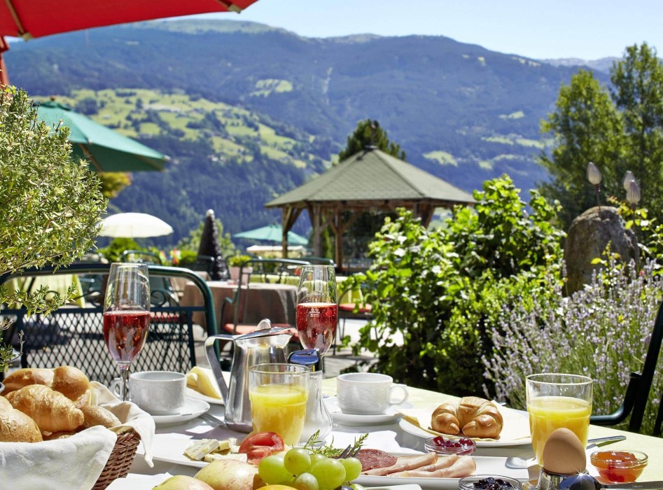 Alpin-Family-Resort-Seetal_Zillertal_Petit-déjeuner_1