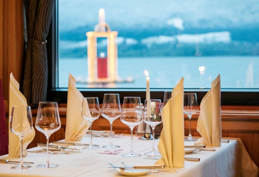 Restaurant gastronomique "Kaiserterrasse" primé de 3 toques au Romantik Hôtel du Cheval Blanc