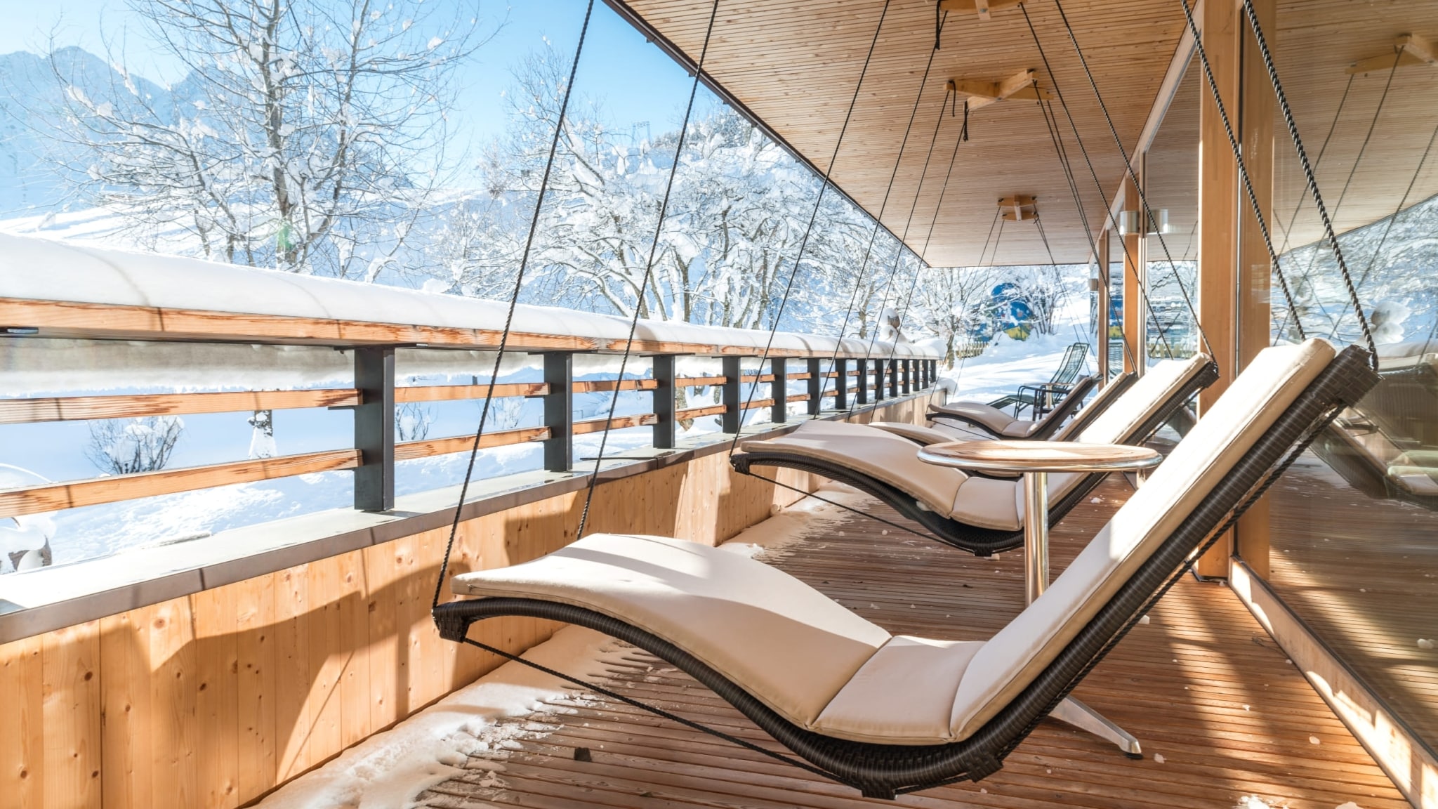 Vacances de repos et bien-être en hiver au Naturhotel Chesa Valisa dans le Vorarlberg
