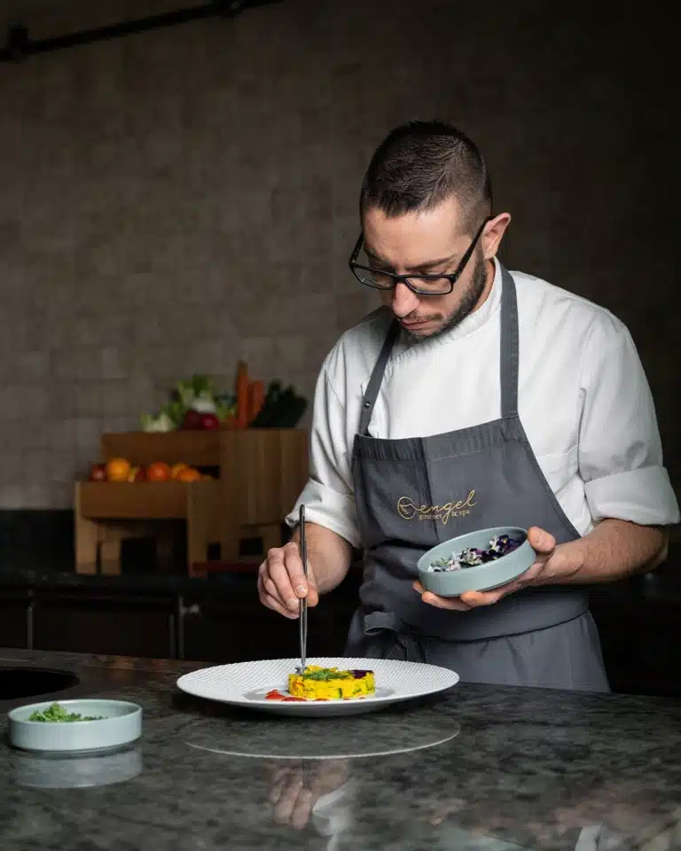 Restaurant "Johannesstube" de l'hôtel Engel récompensé d'une étoile au Michelin